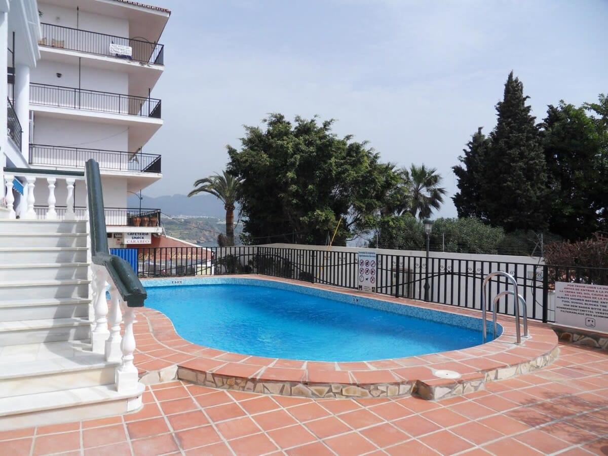 Apts Burriana Nerja Eksteriør bilde